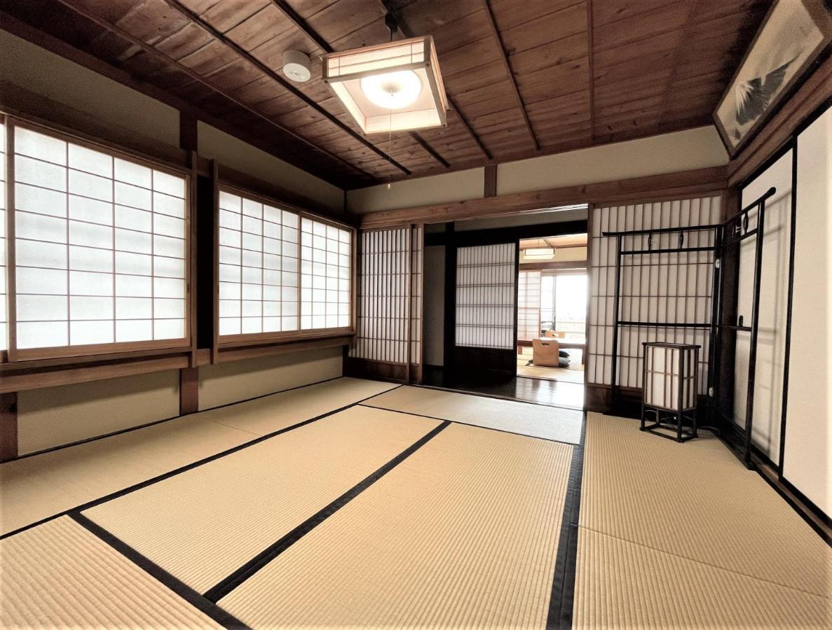 宿屋白金家 Yadoya-Shiroganeya 1日1組限定2名から8名様まで 全館貸切り 伝統的建造物の旅籠宿 Traditional Culture Experience Nagano Eksteriør billede