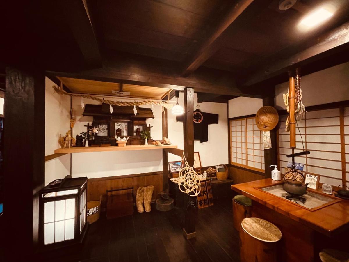 宿屋白金家 Yadoya-Shiroganeya 1日1組限定2名から8名様まで 全館貸切り 伝統的建造物の旅籠宿 Traditional Culture Experience Nagano Eksteriør billede