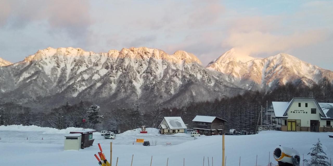 宿屋白金家 Yadoya-Shiroganeya 1日1組限定2名から8名様まで 全館貸切り 伝統的建造物の旅籠宿 Traditional Culture Experience Nagano Eksteriør billede